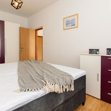 Holiday Home Bibano 비빈제 외부 사진