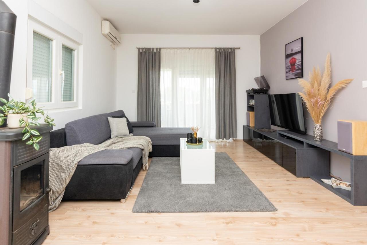 Holiday Home Bibano 비빈제 외부 사진