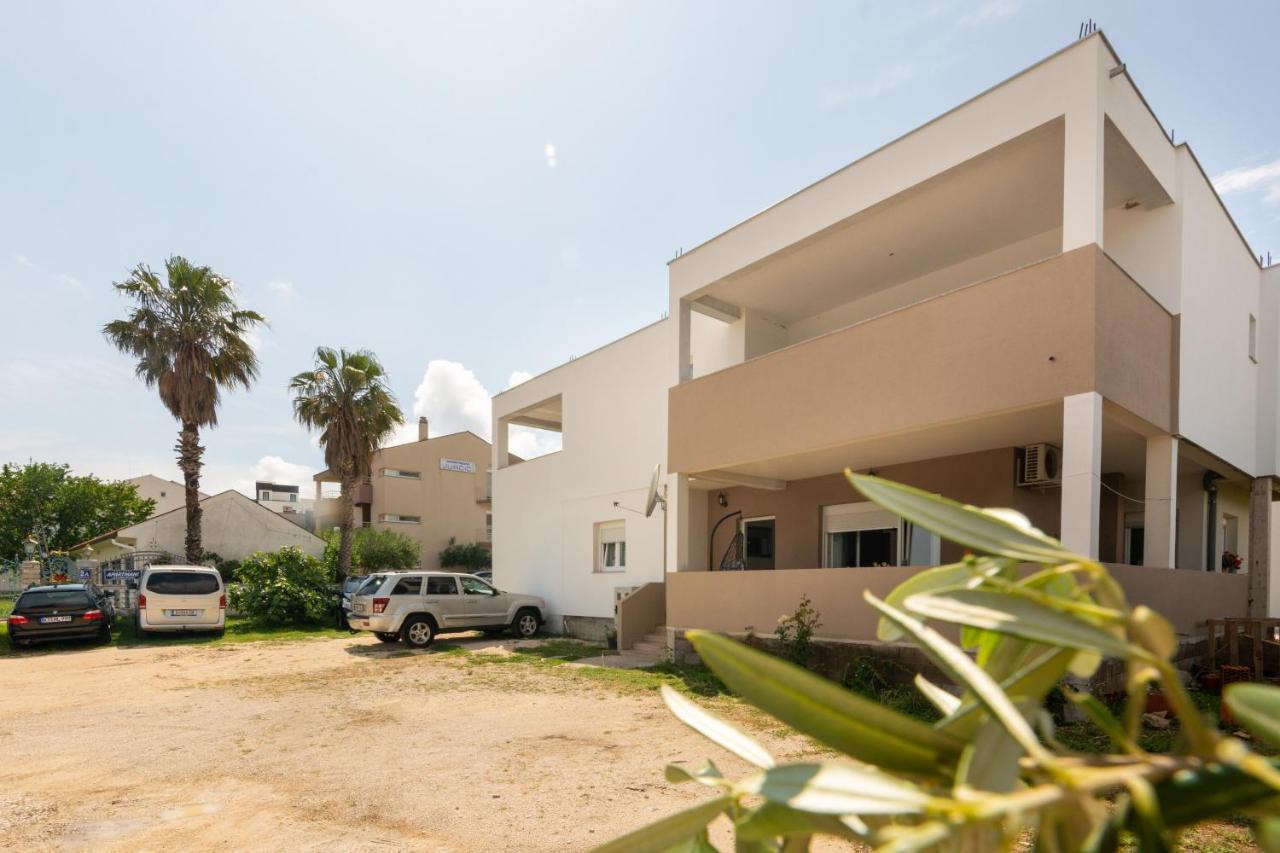 Holiday Home Bibano 비빈제 외부 사진
